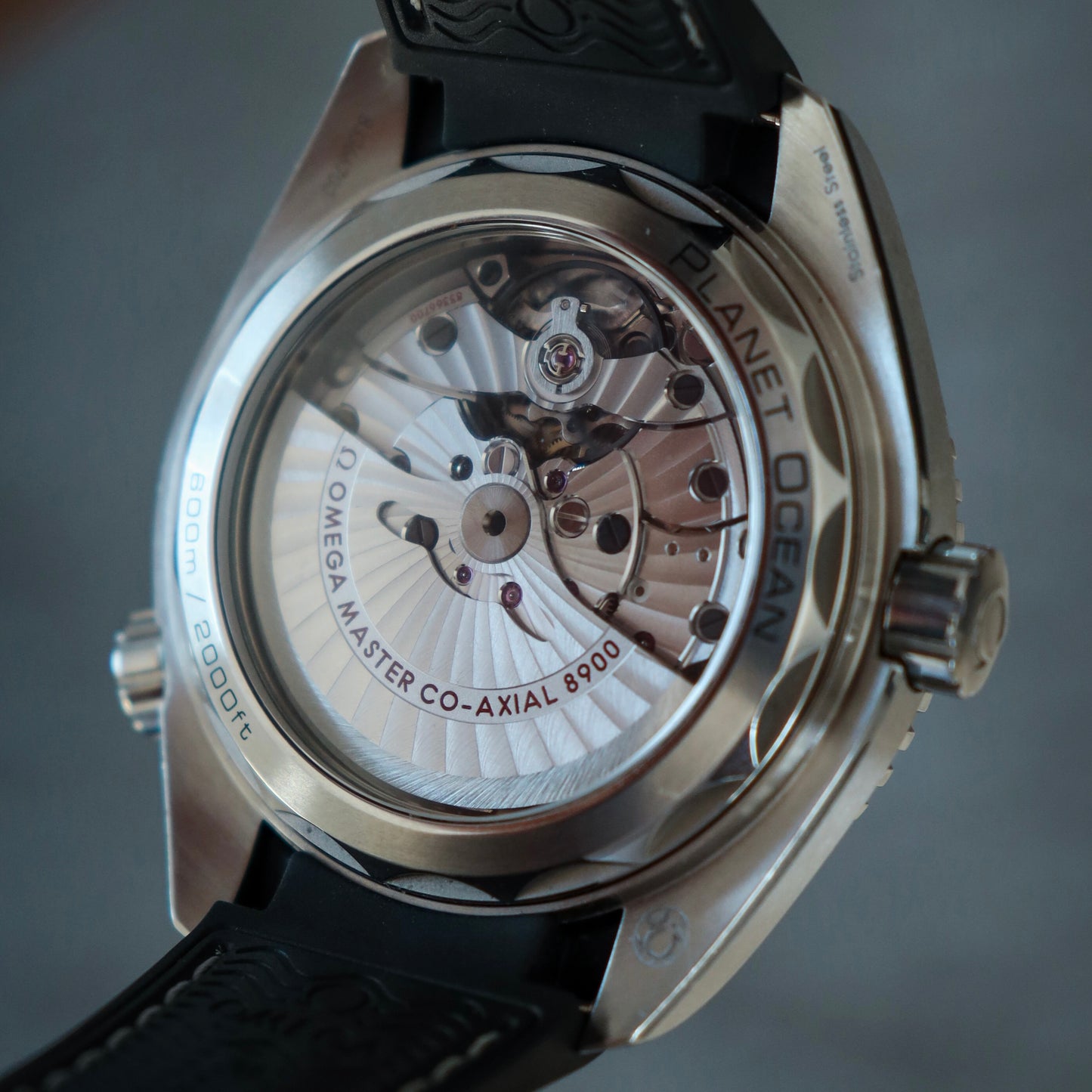 Omega Seamaster Planet Ocean 215.33.44.21.01.001