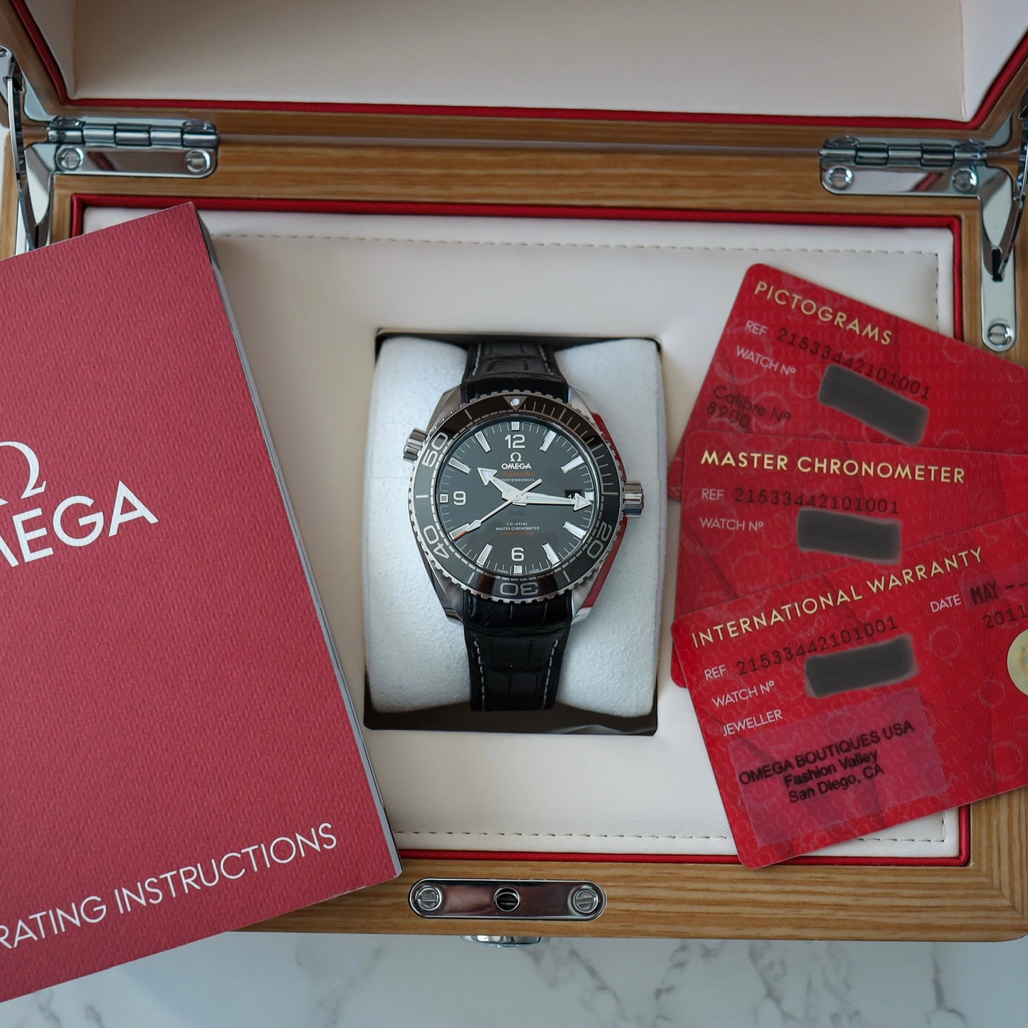 Omega Seamaster Planet Ocean 215.33.44.21.01.001