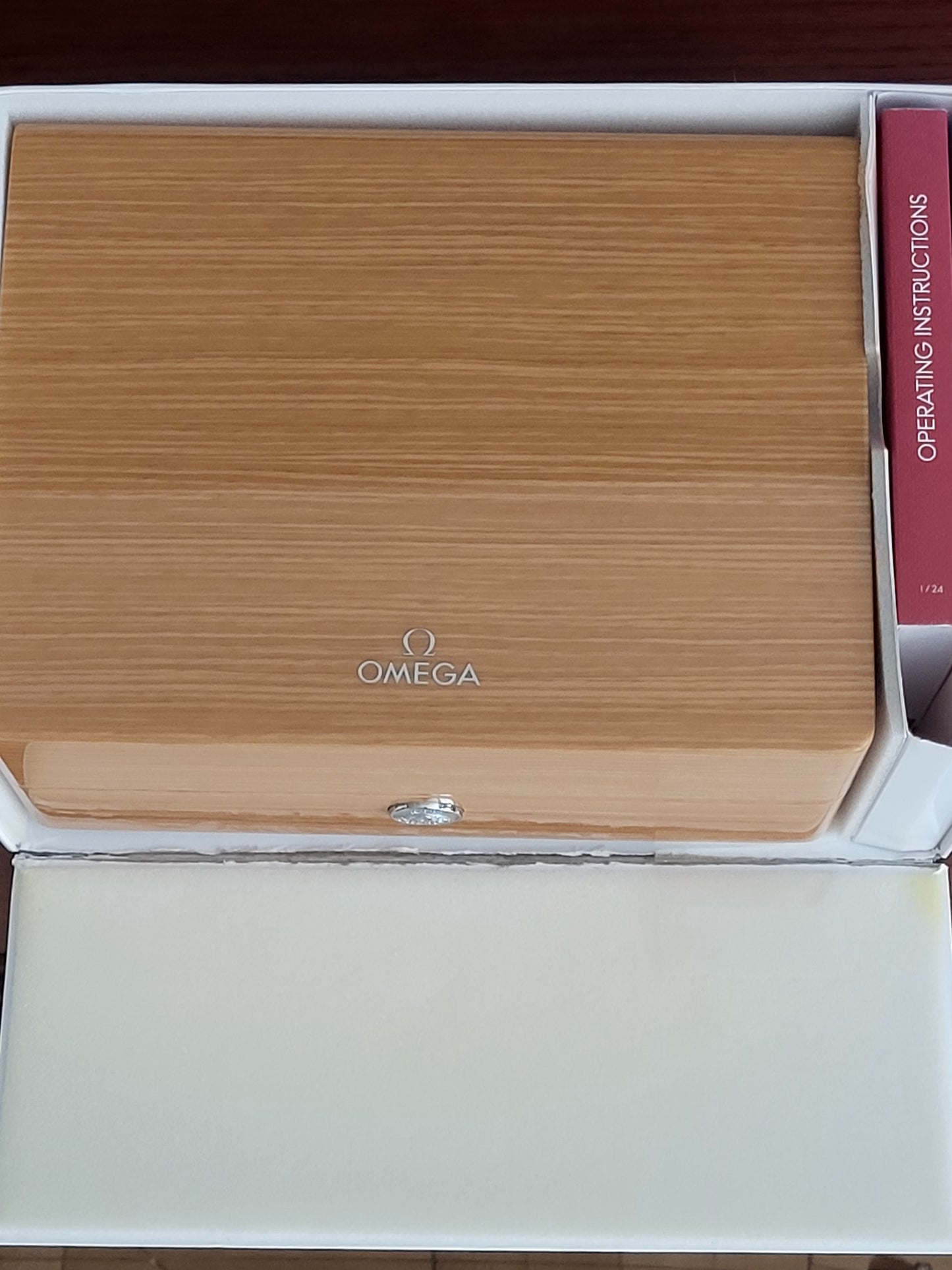 Omega Speedmaster Moonphase Aventurine 311.30.44.32.01.001