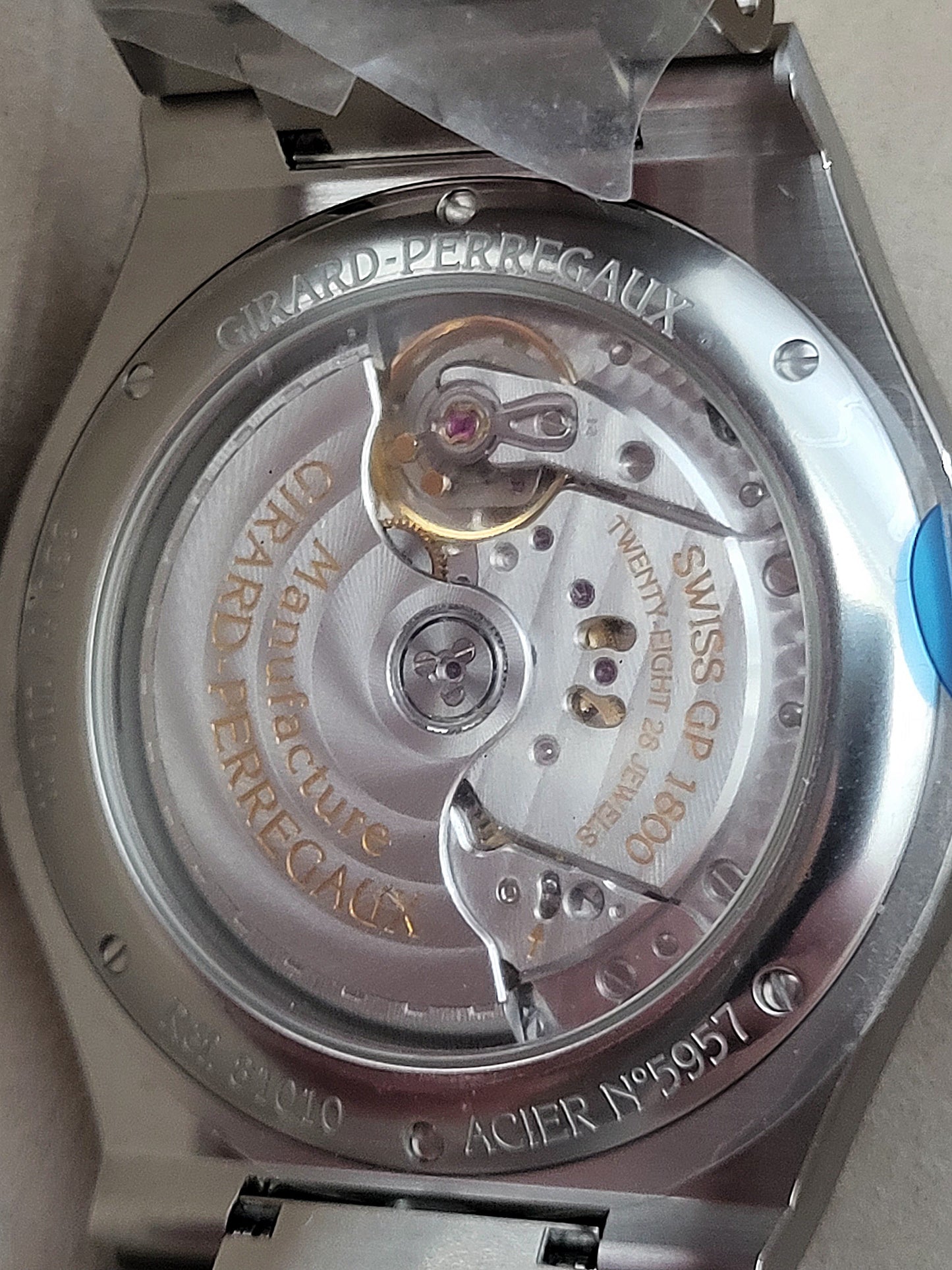 Girard Perregaux Laureato 81010-11-431-11A
