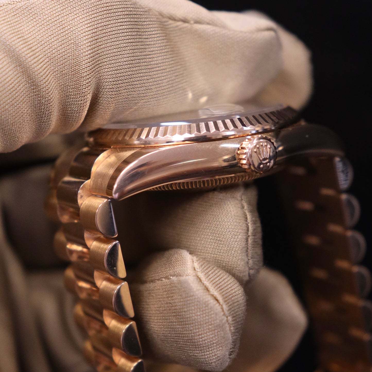 Rolex Day-Date 36 Rose Gold Mother of Pearl with Oxford Motif Diamond Indexes & Fluted Bezel President Bracelet 118235