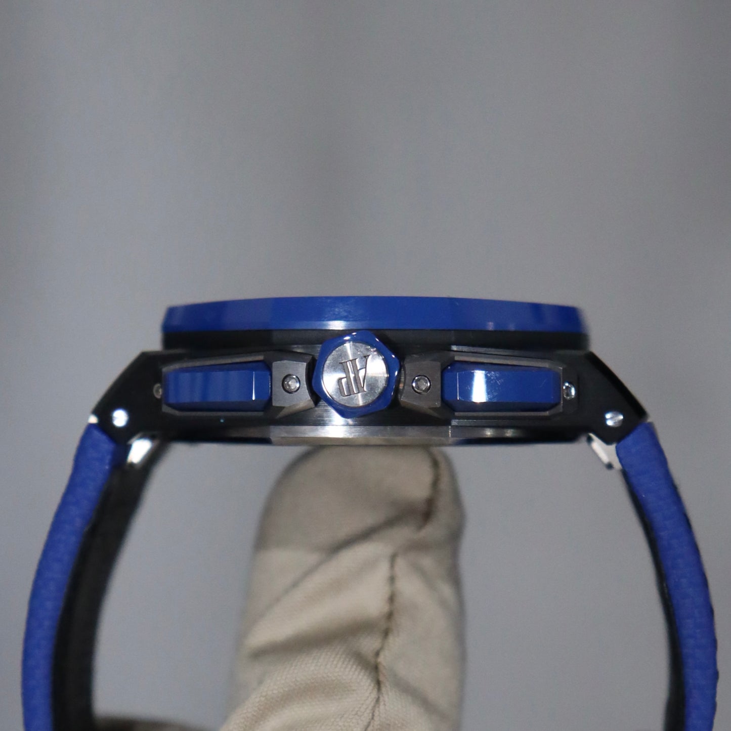 Audemars Piguet Royal Oak Offshore Chronograph Blue Ceramic 43mm 26420CE.OO.A043VE.01