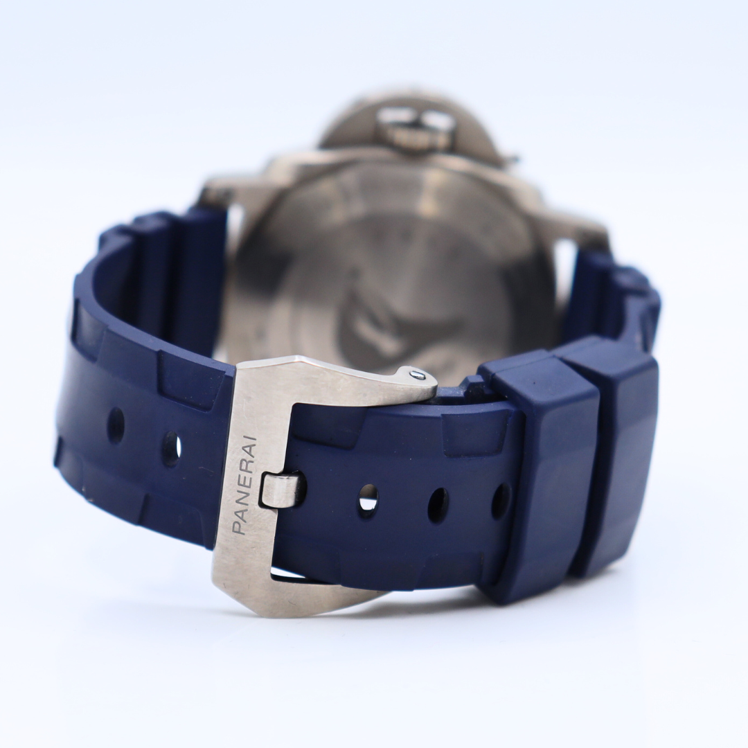 Panerai Luminor Submersible 1950 3 Days GMT Automatic Titanio 'Pole 2 Pole' PAM00719