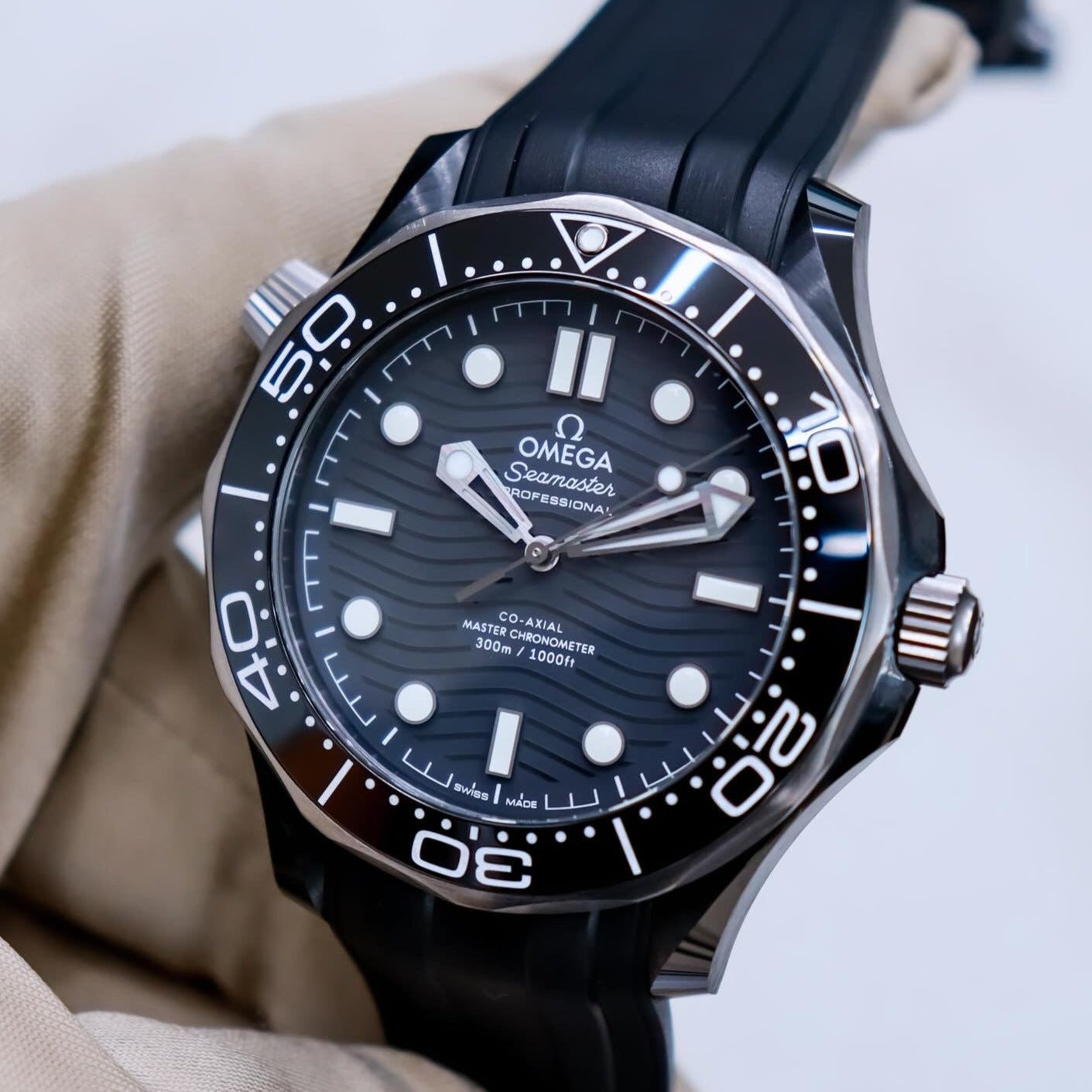 Omega Seamaster Diver 300M Black Ceramic Black Dial 210.92.44.20.01.001
