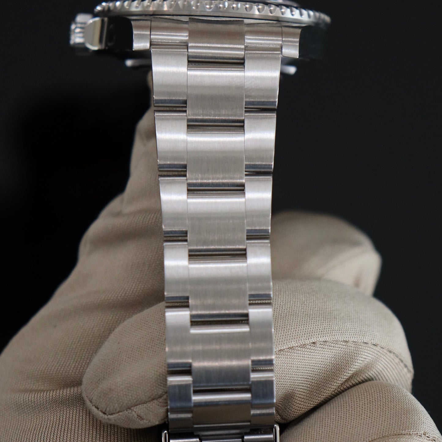 Rolex Submariner 41mm Black Ceramic Bezel 124060