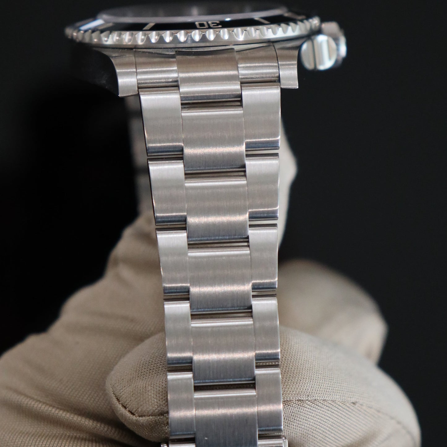 Rolex Submariner 41mm Black Ceramic Bezel 124060