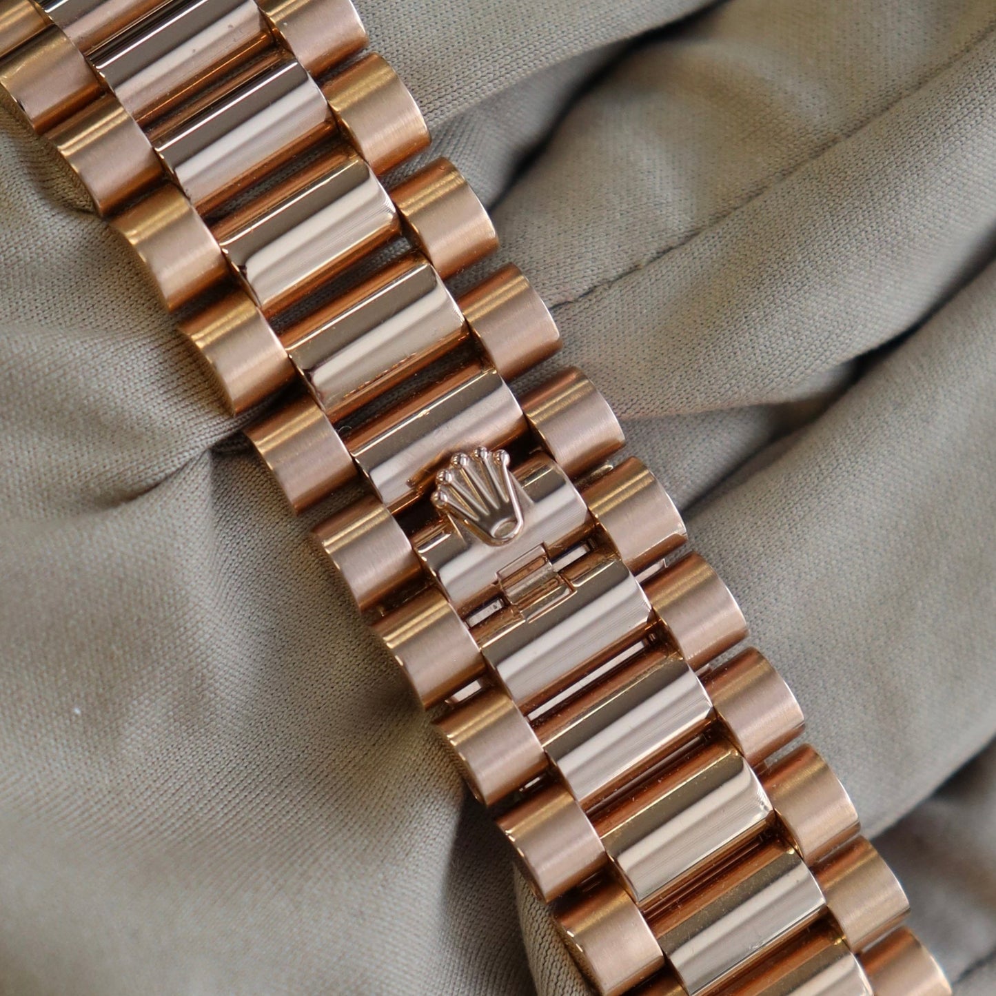 Rolex Day-Date Rose Gold Olive Dial 228235