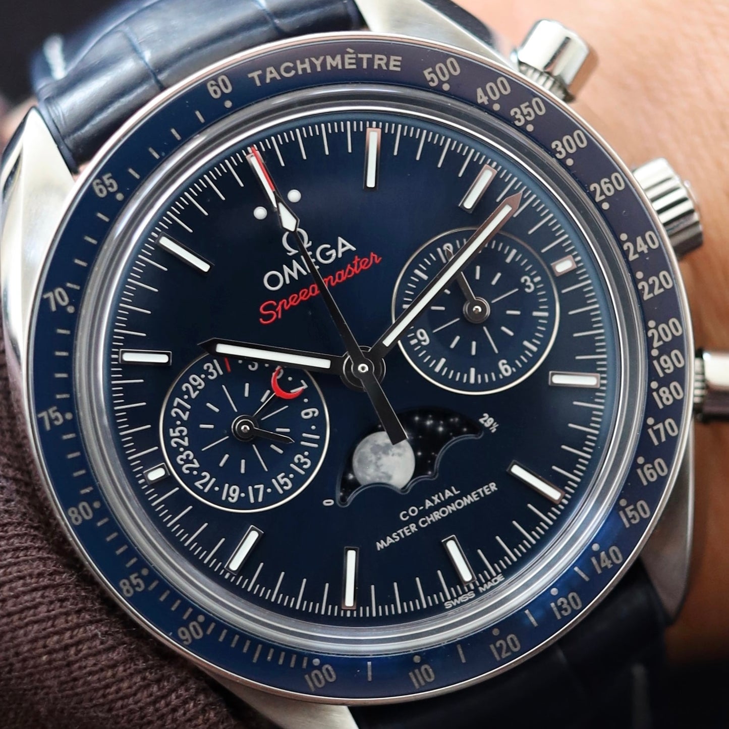 Omega Speedmaster Professional Moonphase Chronograph 304.33.44.52.03.001