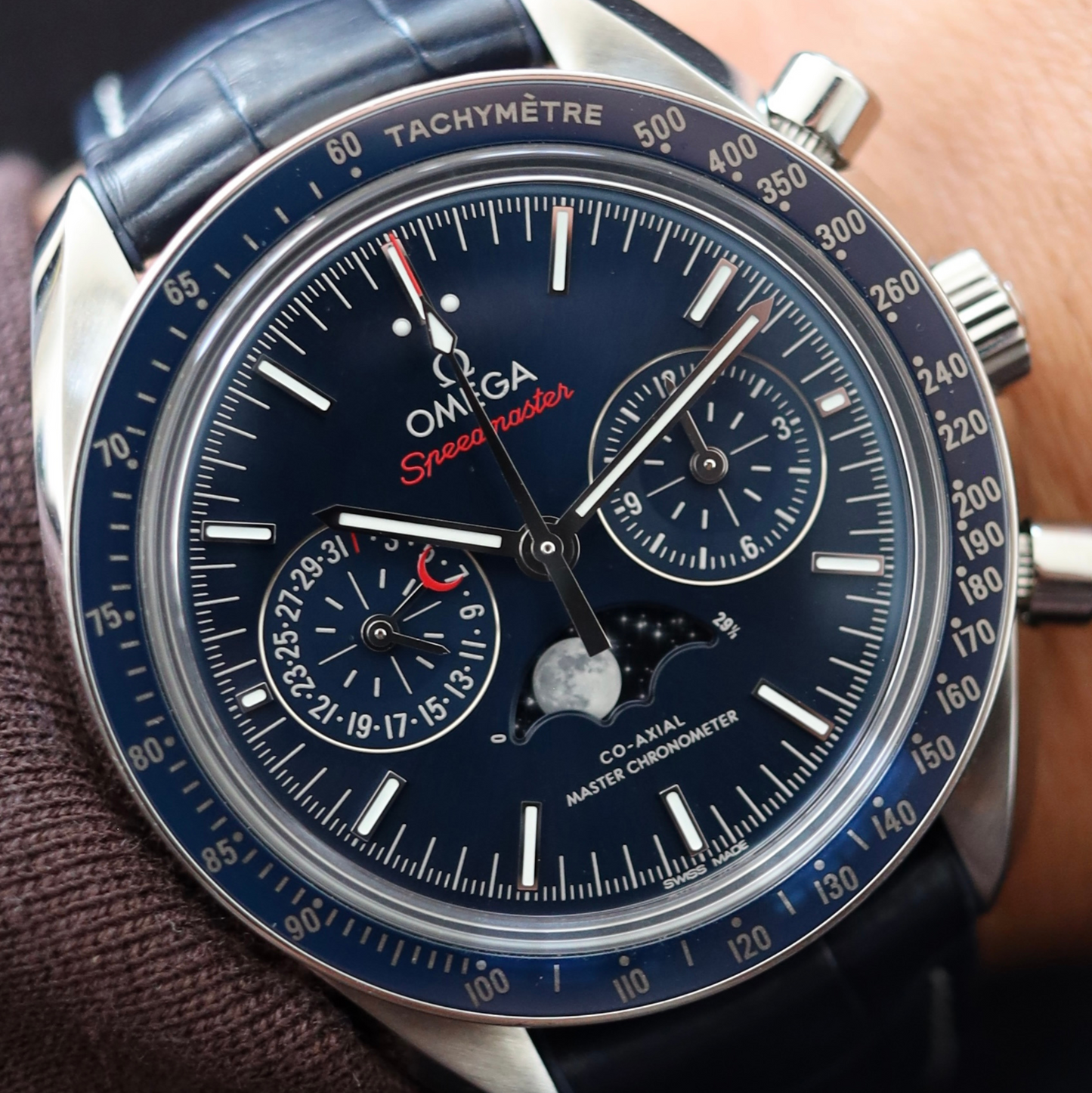 Omega Speedmaster Moonphase 44.25mm Steel on Leather Strap 304.33.44.52.03.001