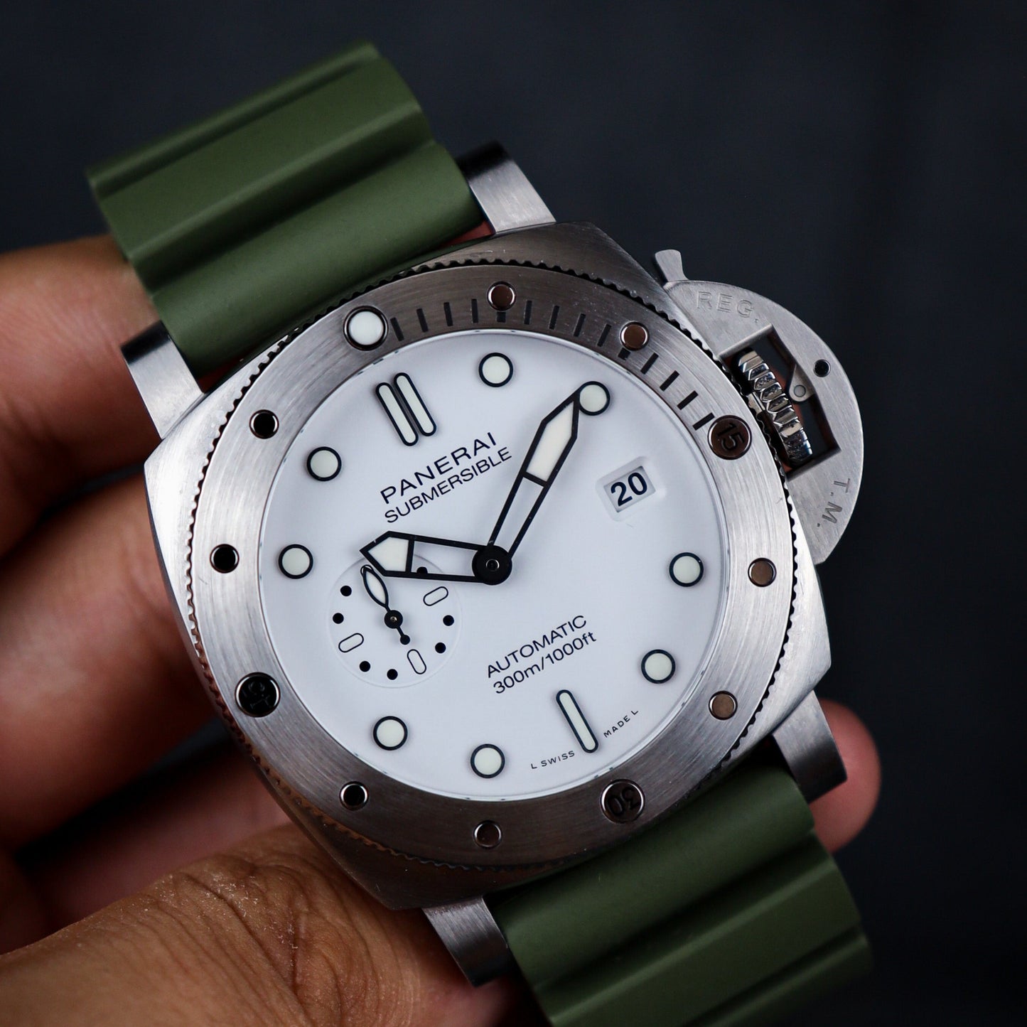 Panerai Luminor Submersible Quarantaquattro Bianco PAM01226