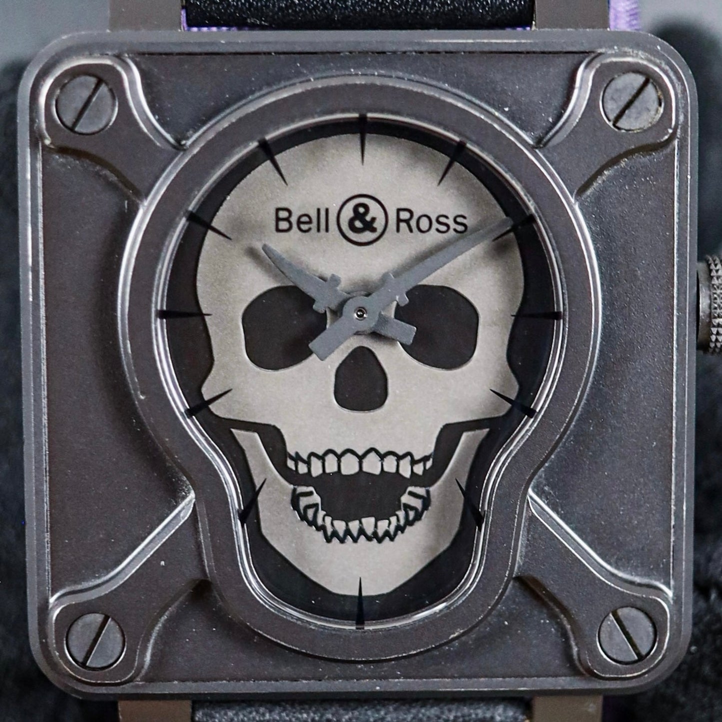 Bell & Ross Airborne Skull & Crossbones Limited to 500PCS Worldwide BR01-92-SA