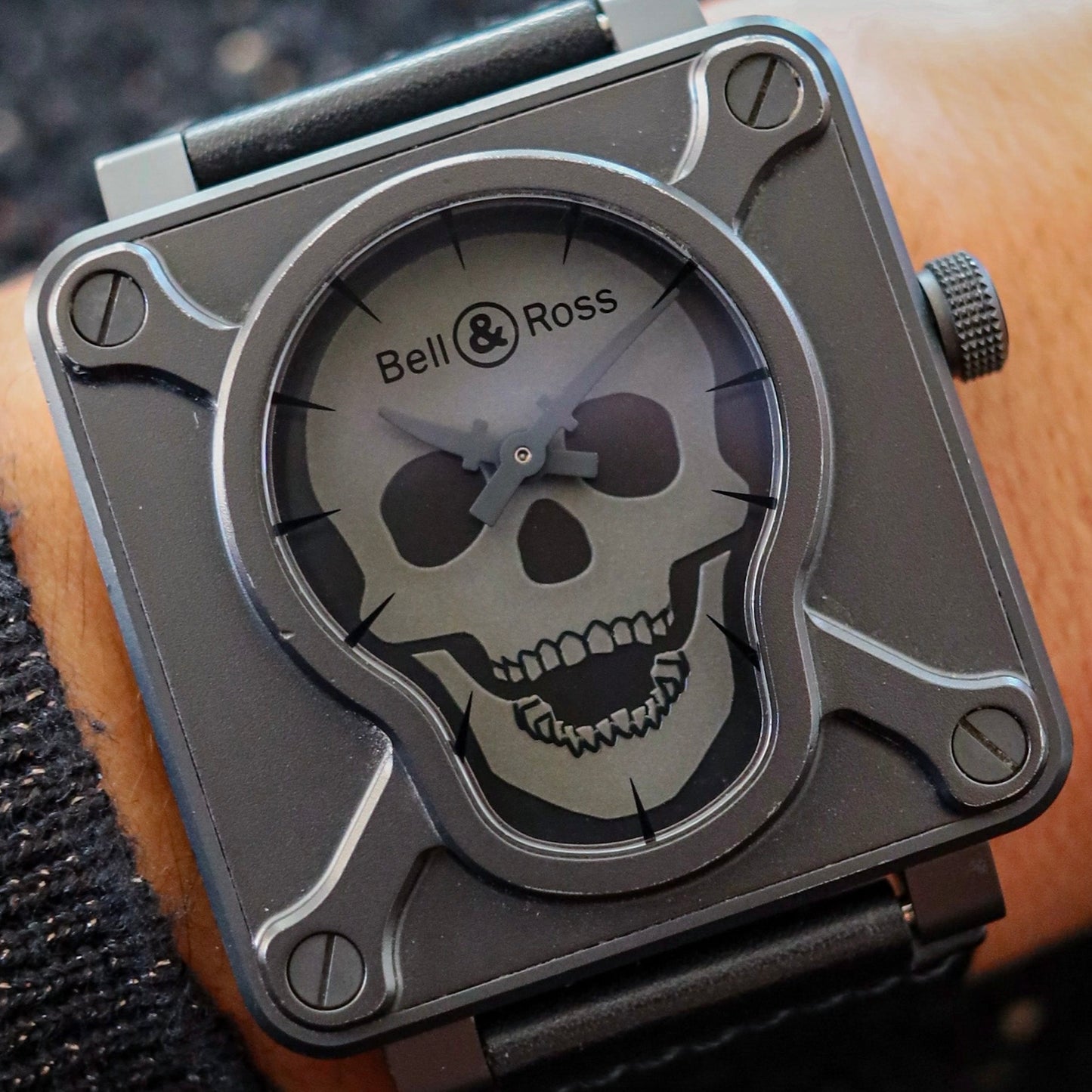 Bell & Ross Airborne Skull & Crossbones Limited to 500PCS Worldwide BR01-92-SA